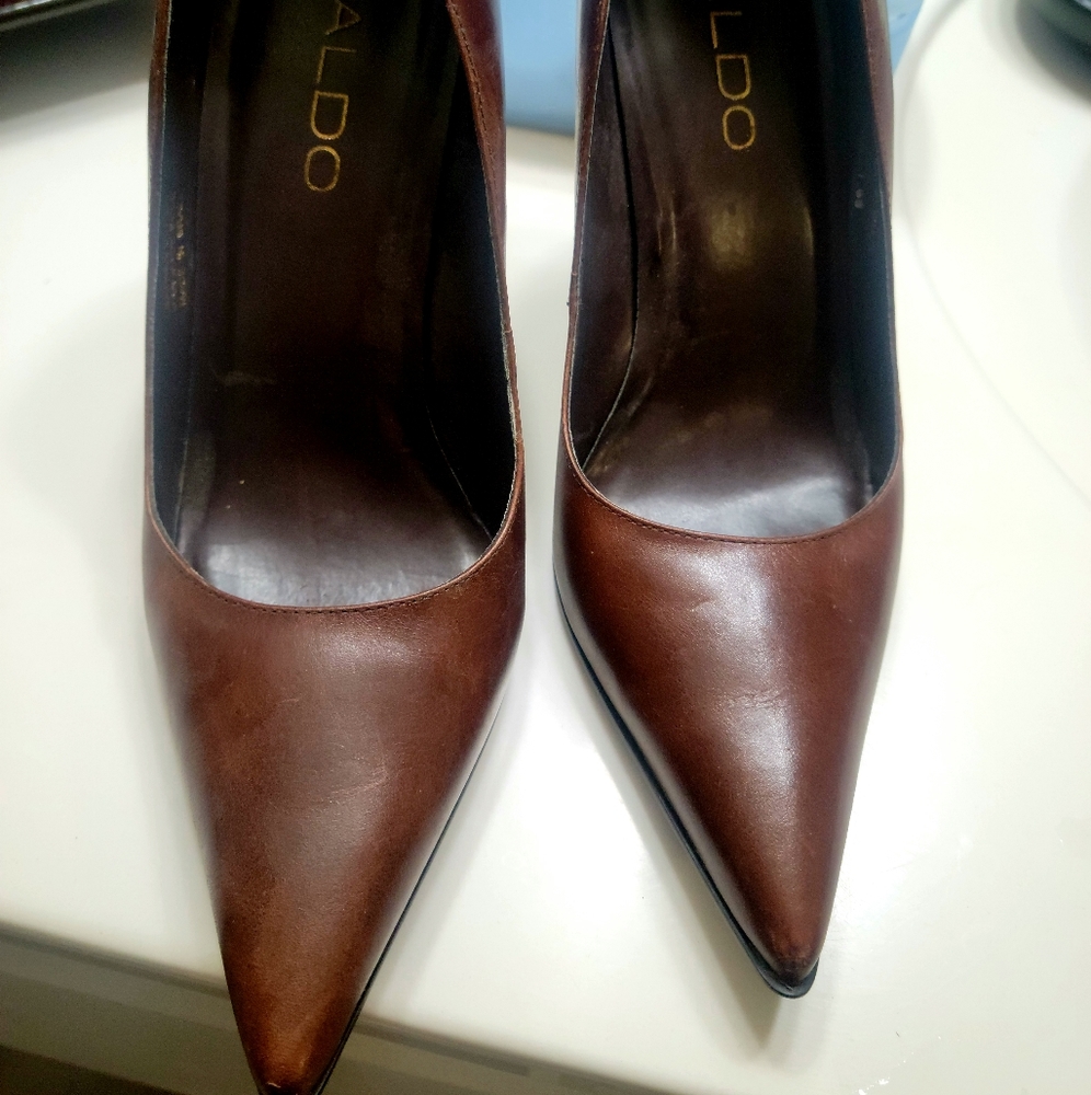 Aldo Heels, Size 35 Euro, US Size 5 , Narrow Feet.